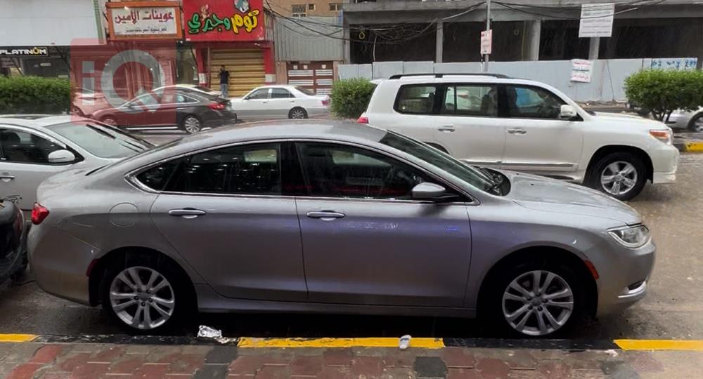 Chrysler 200